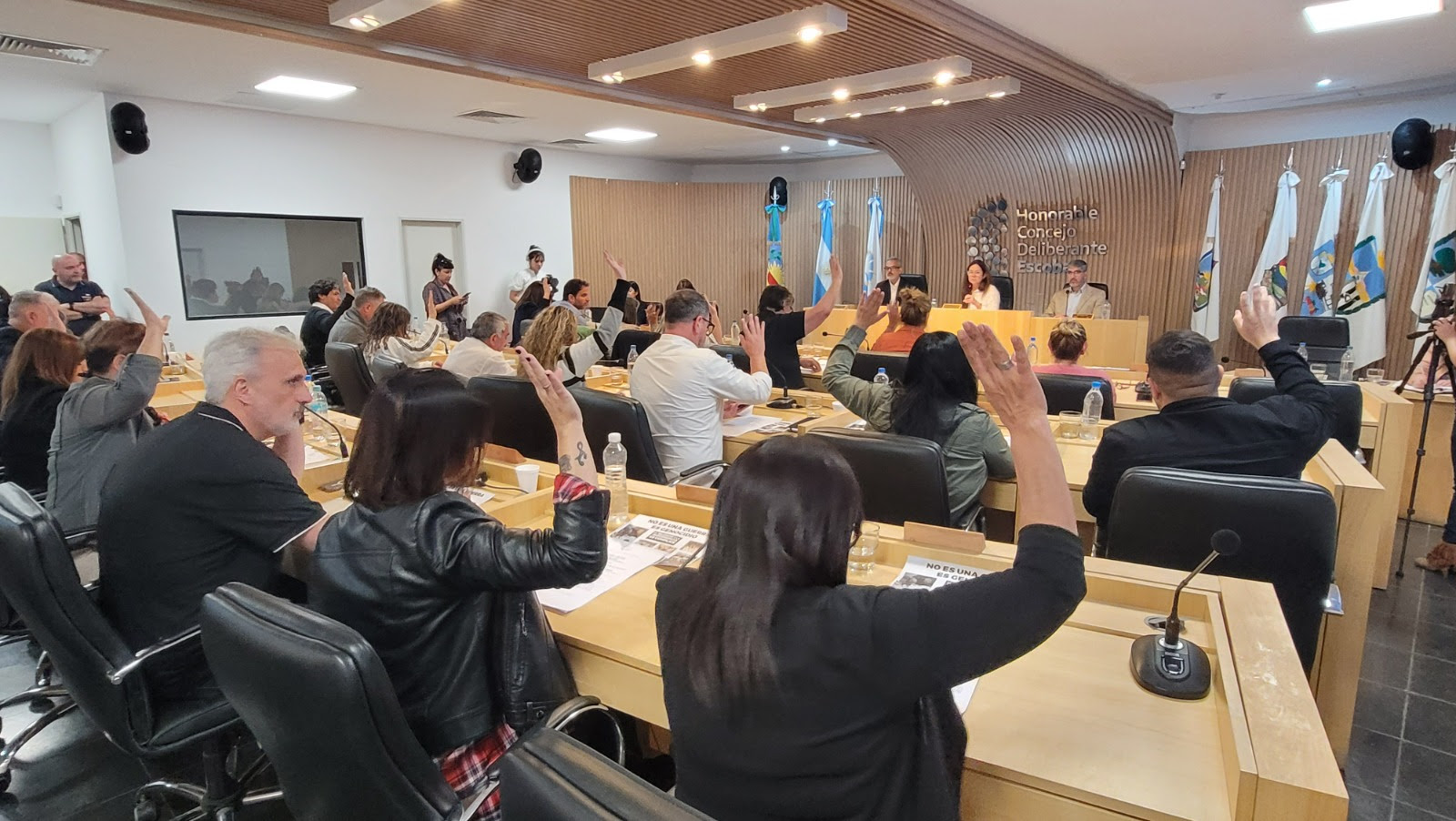 NOTICIAS ESCOBAR:ESCOBAR ES EL  PRIMER MUNICIPIO DEL PAIS EN SANCIONAR UNA ORDENAZA  PARA REGULAR EL USO  DE LA INTELIGENCIA ARIFICIAL.